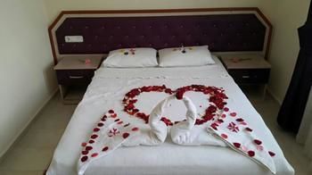 Our Place Hotel Олудениз Экстерьер фото